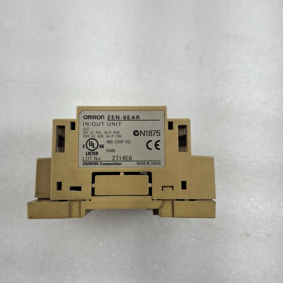 OMRON ZEN-8EAR IN/OUT UNIT ZEN8EAR